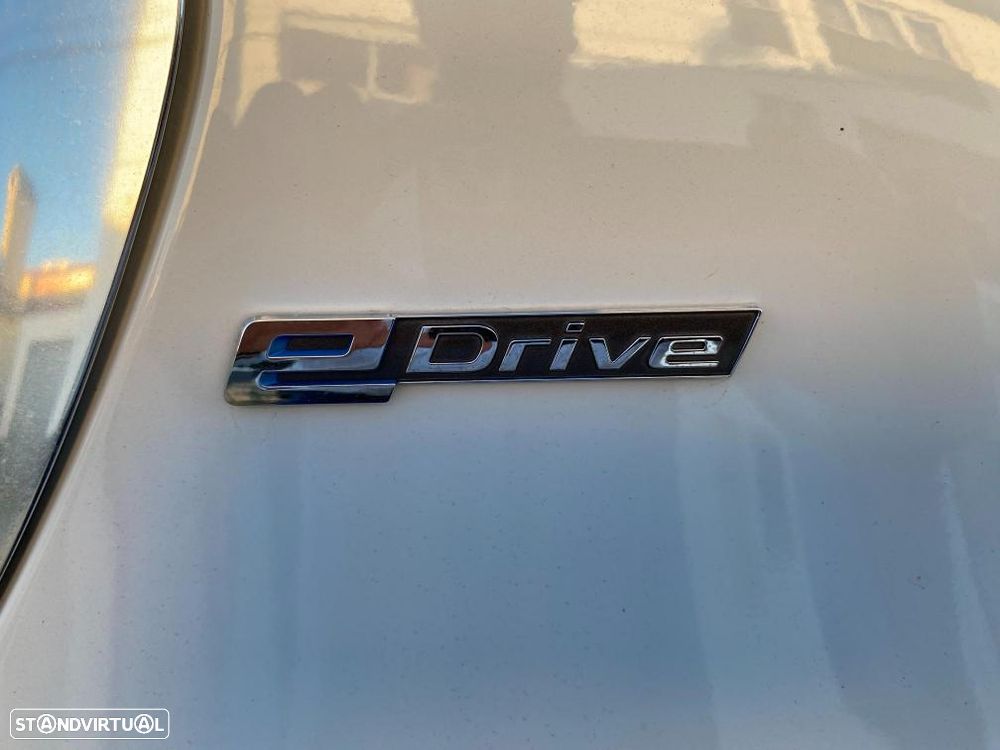 BMW 330 e iPerformance Line Sport - 6