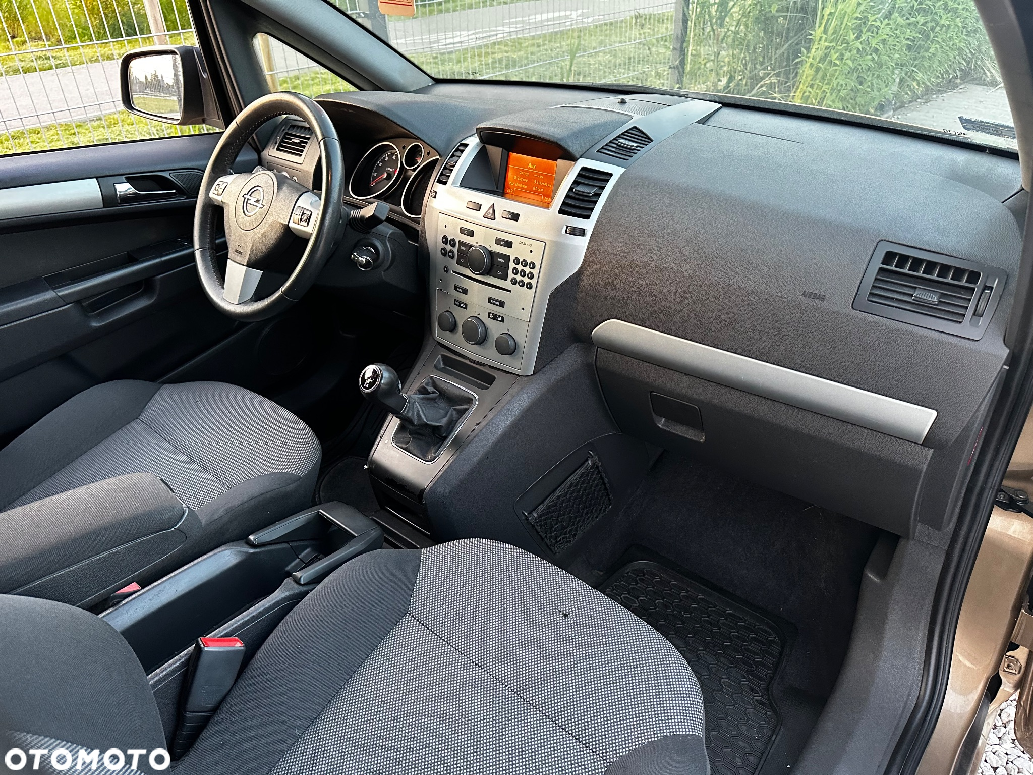 Opel Zafira 1.8 Cosmo - 16