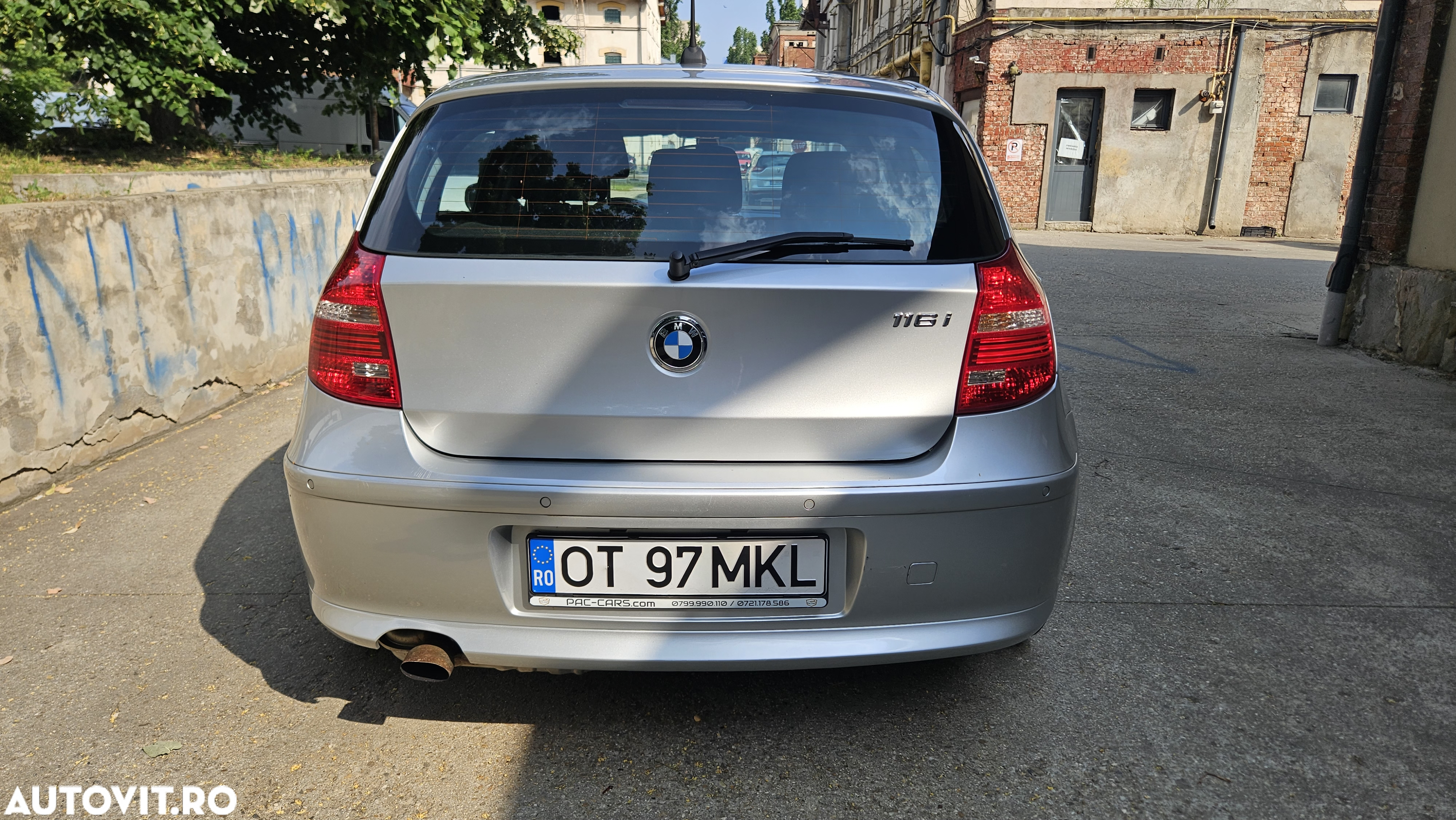 BMW Seria 1 116i - 5