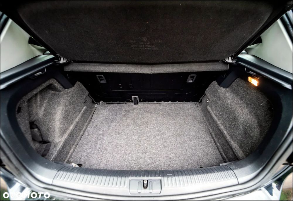 Volkswagen Polo - 33