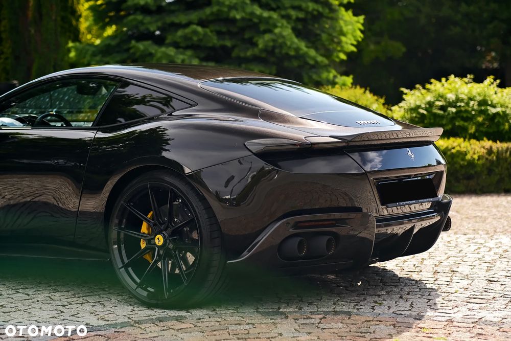 Ferrari Roma - 15
