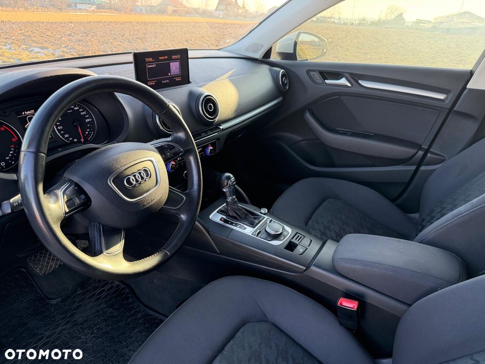 Audi A3 Sportback 2.0 TDI S tronic Ambiente - 14