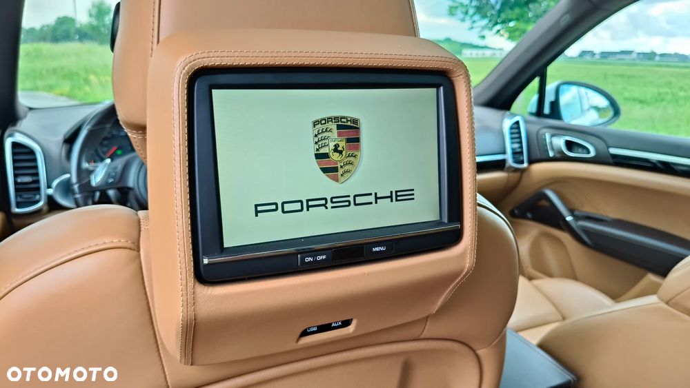 Porsche Cayenne Platinum Edition - 28