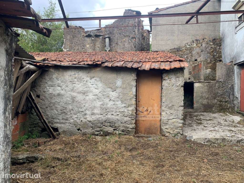 Moradia T4 para recuperar em Campelo, Figueiró dos Vinhos - Grande imagem: 5/20