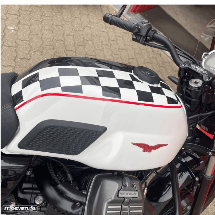 Moto Guzzi V7 STONE TEEN - 11