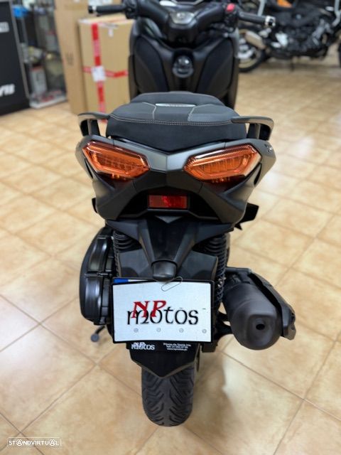 Yamaha X-Max - 5