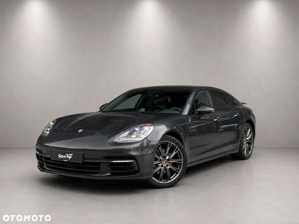 Porsche Panamera 4