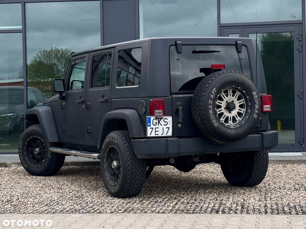 Jeep Wrangler - 8