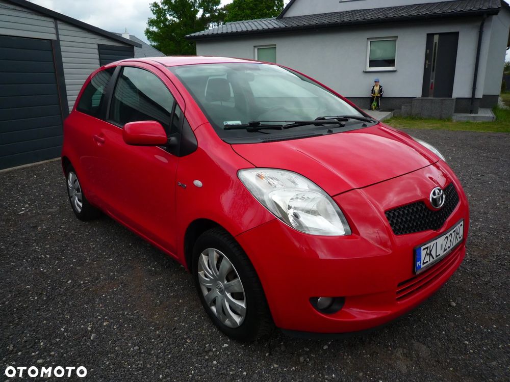 Toyota Yaris 1.4 D-4D Cool - 4