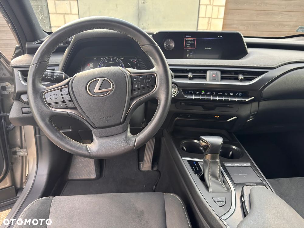 Lexus UX 200 GPF Pure 2WD - 5