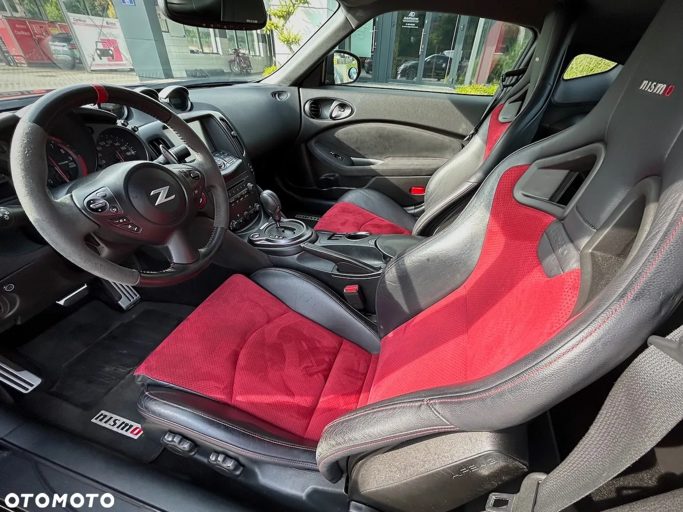Nissan 370 Z - 29