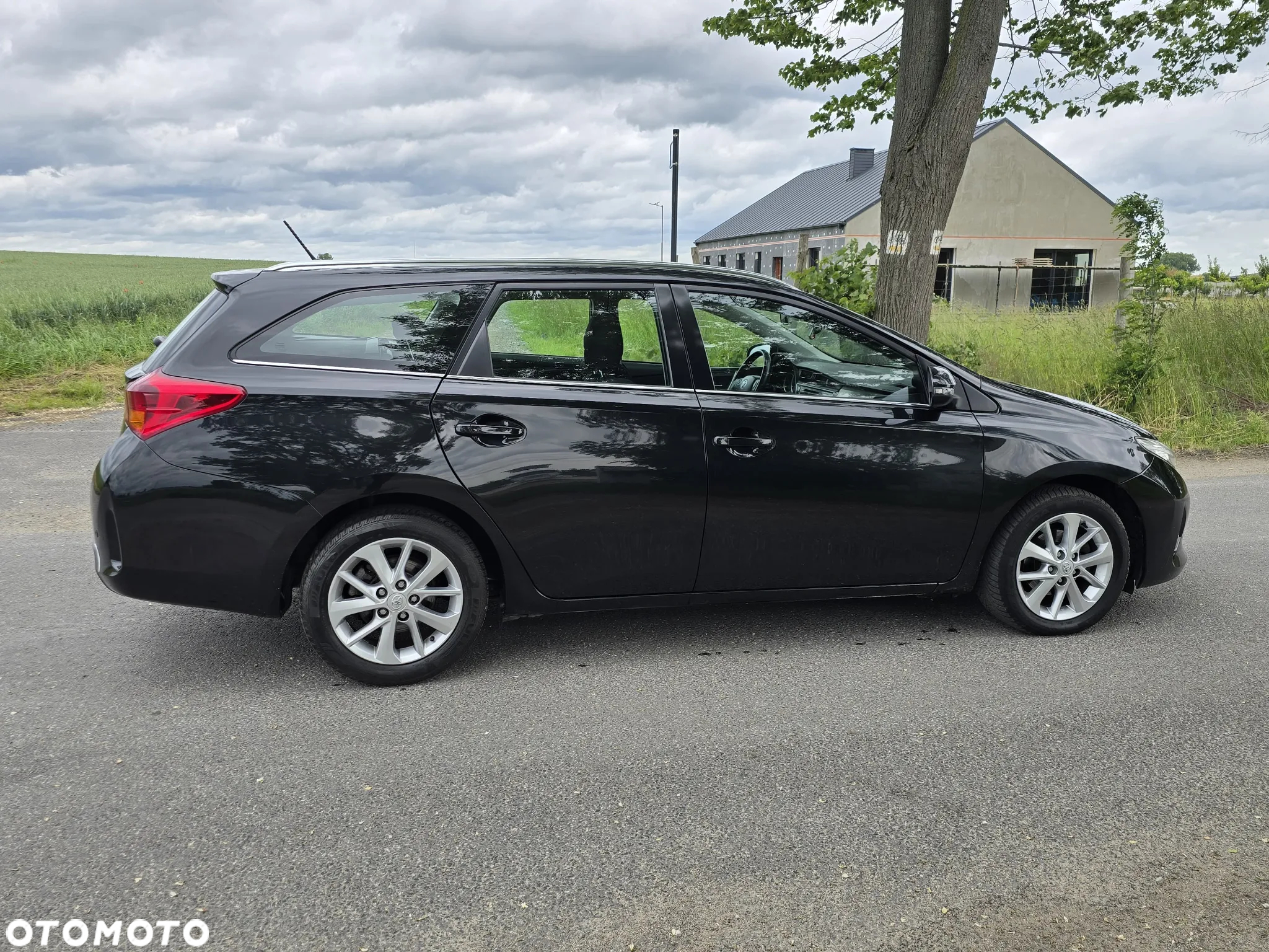 Toyota Auris 1.6 Premium - 8