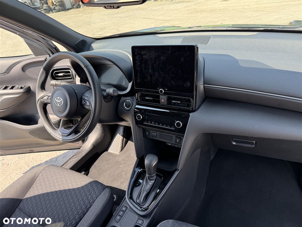 Toyota Yaris Cross - 19