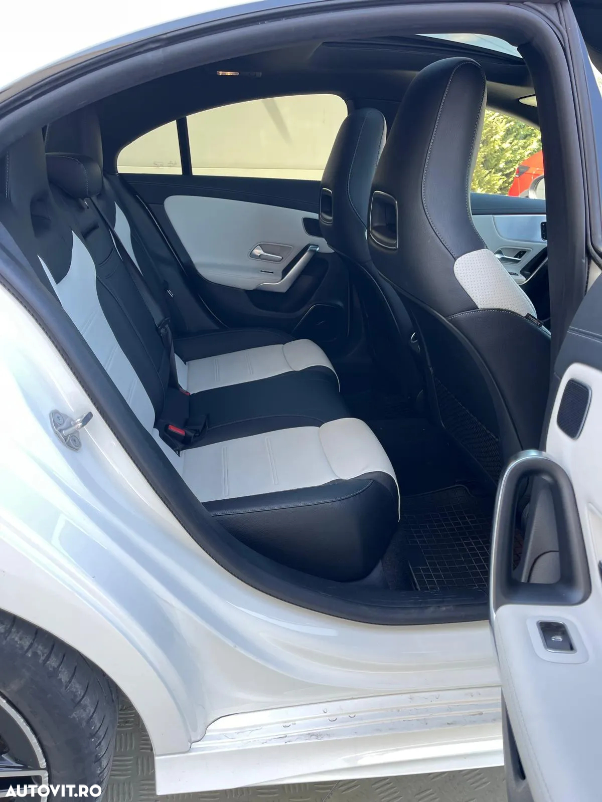 Mercedes-Benz CLA 220 Coupe - 24