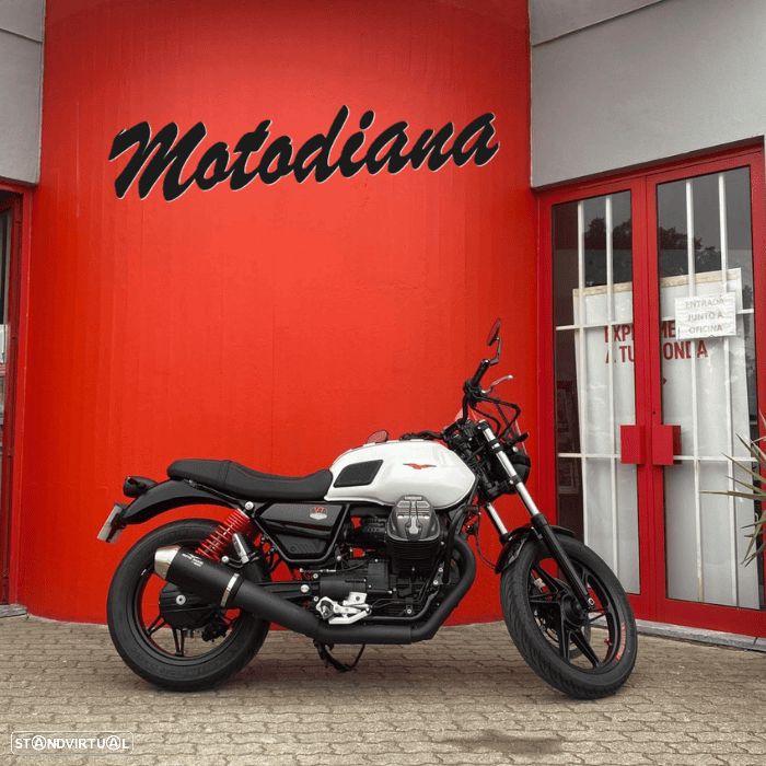 Moto Guzzi V7 STONE TEEN - 3