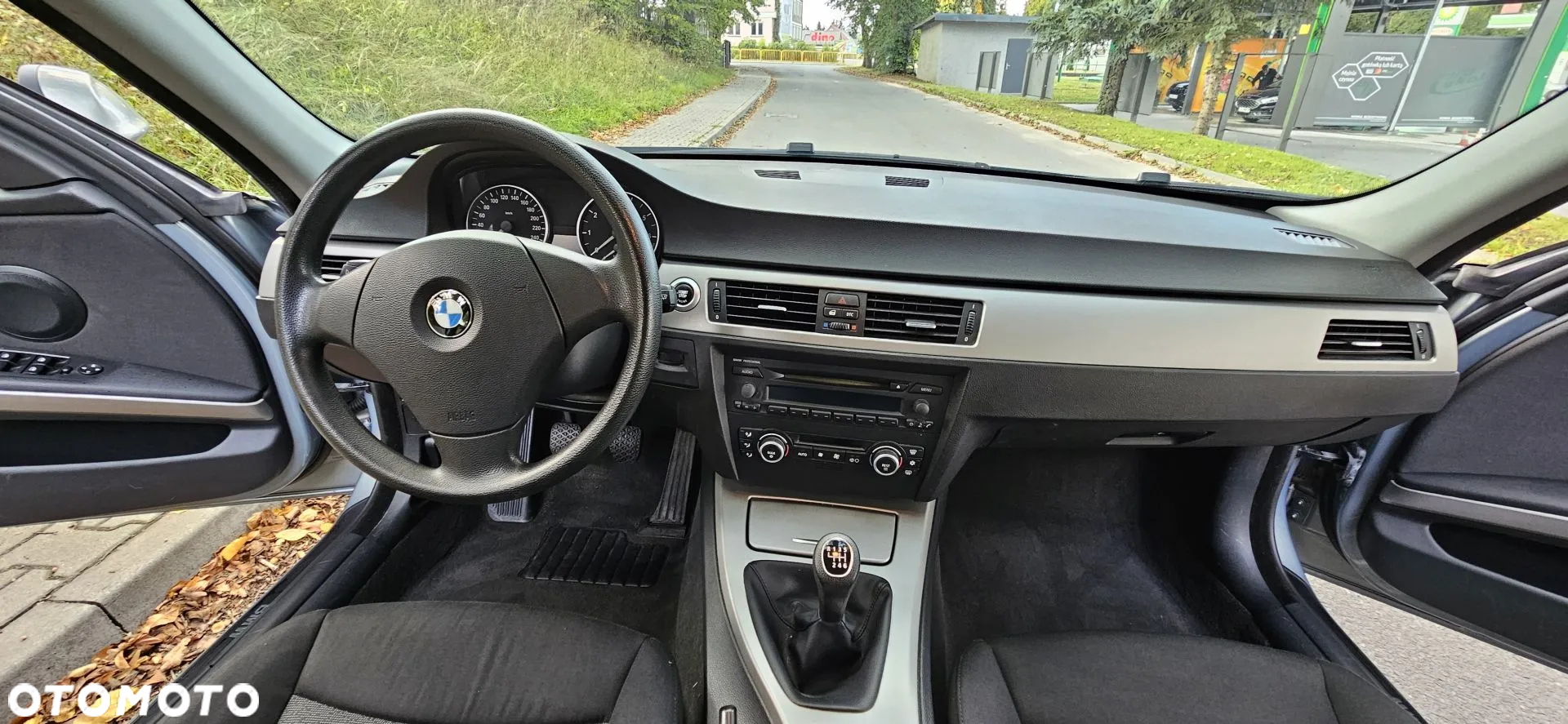 BMW Seria 3 318i - 19