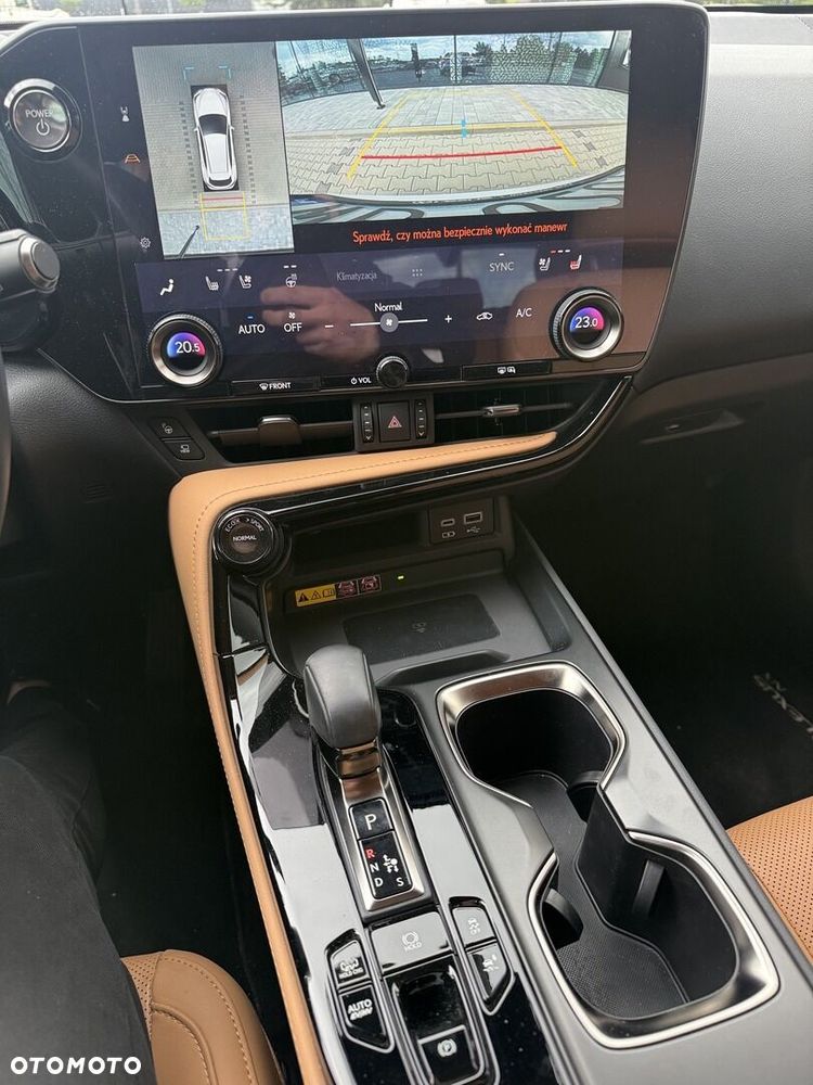 Lexus NX - 14