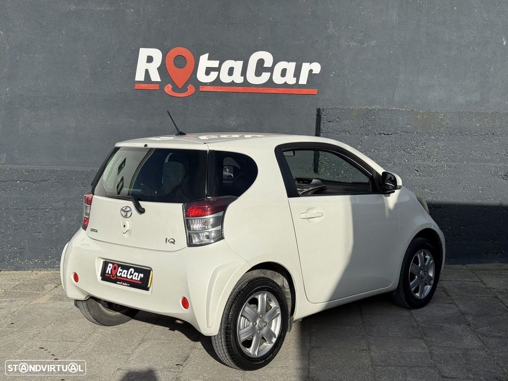 Toyota iQ 1.0 VVT-i Essential+AC - 7