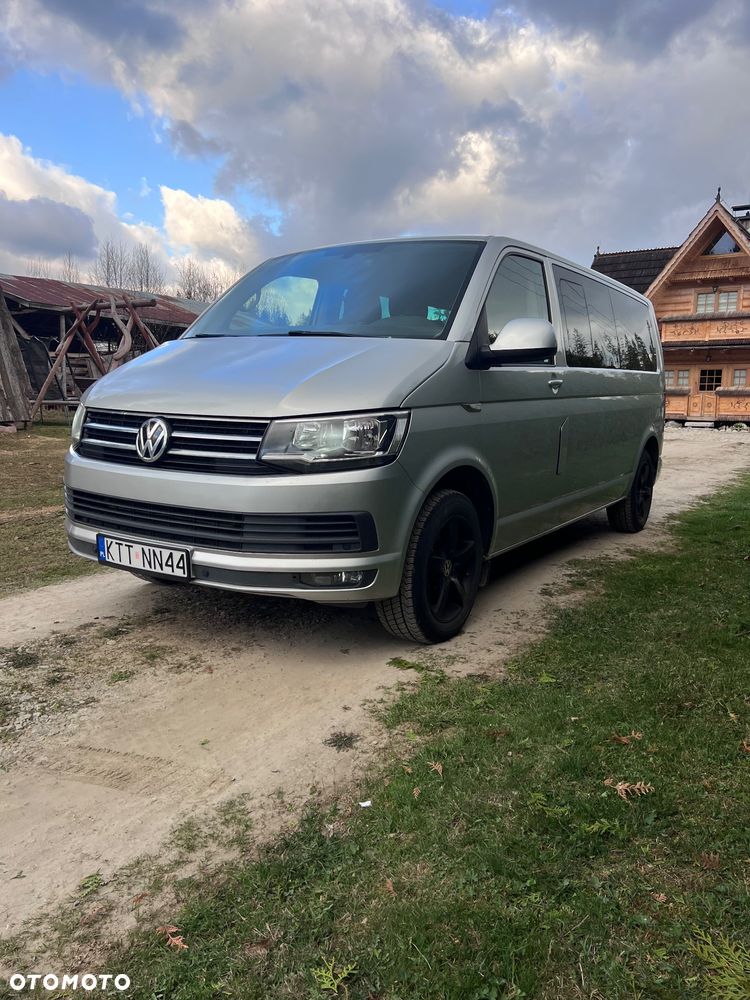 Volkswagen Caravelle 2.0 TDI L2 Comfortline DSG - 2