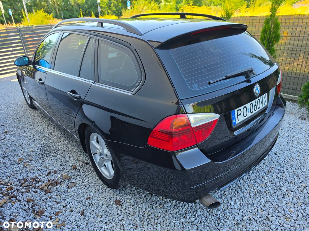 BMW Seria 3 318d - 4
