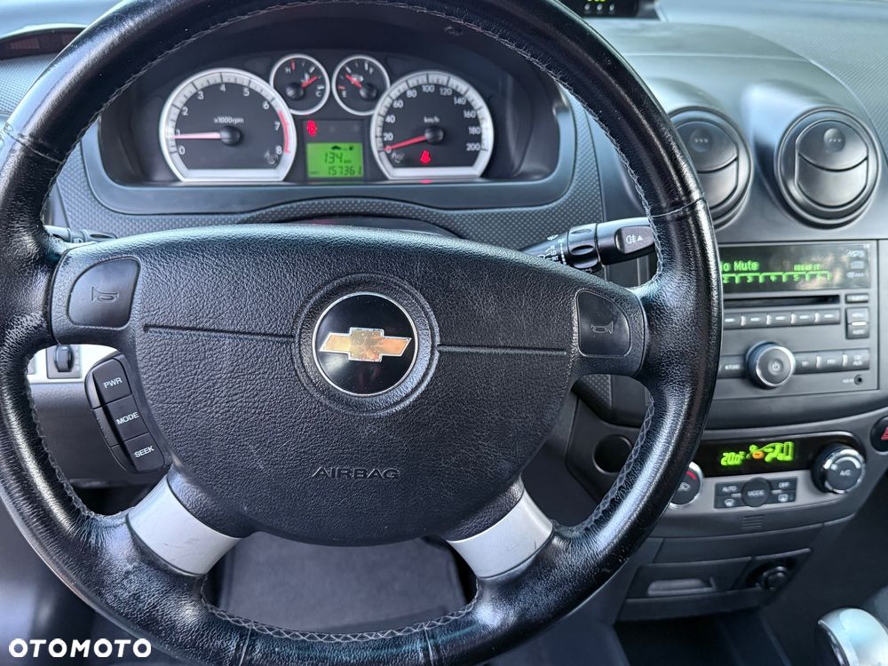 Chevrolet Aveo - 5