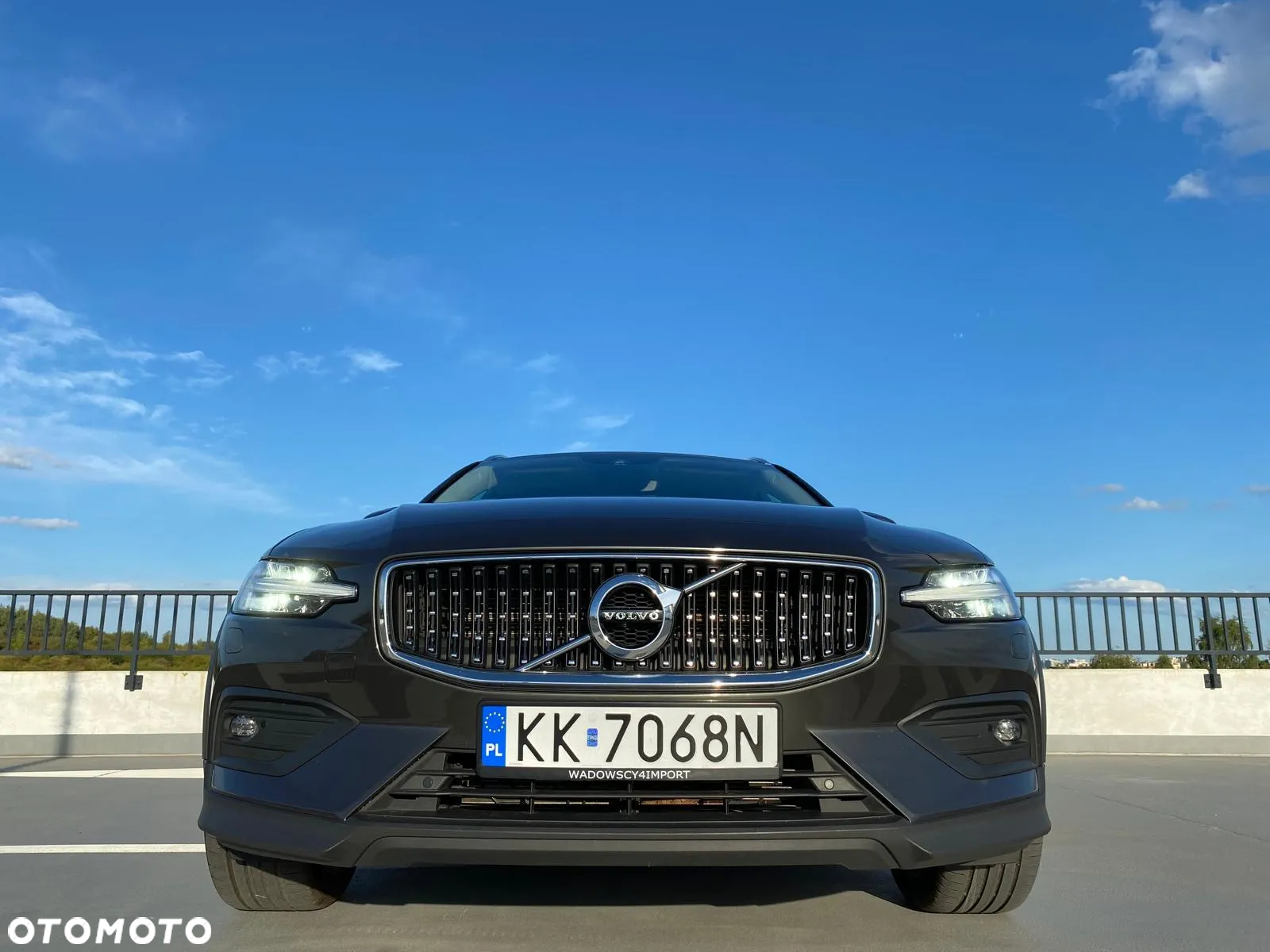 Volvo V60 Cross Country B4 D AWD Ultimate - 2