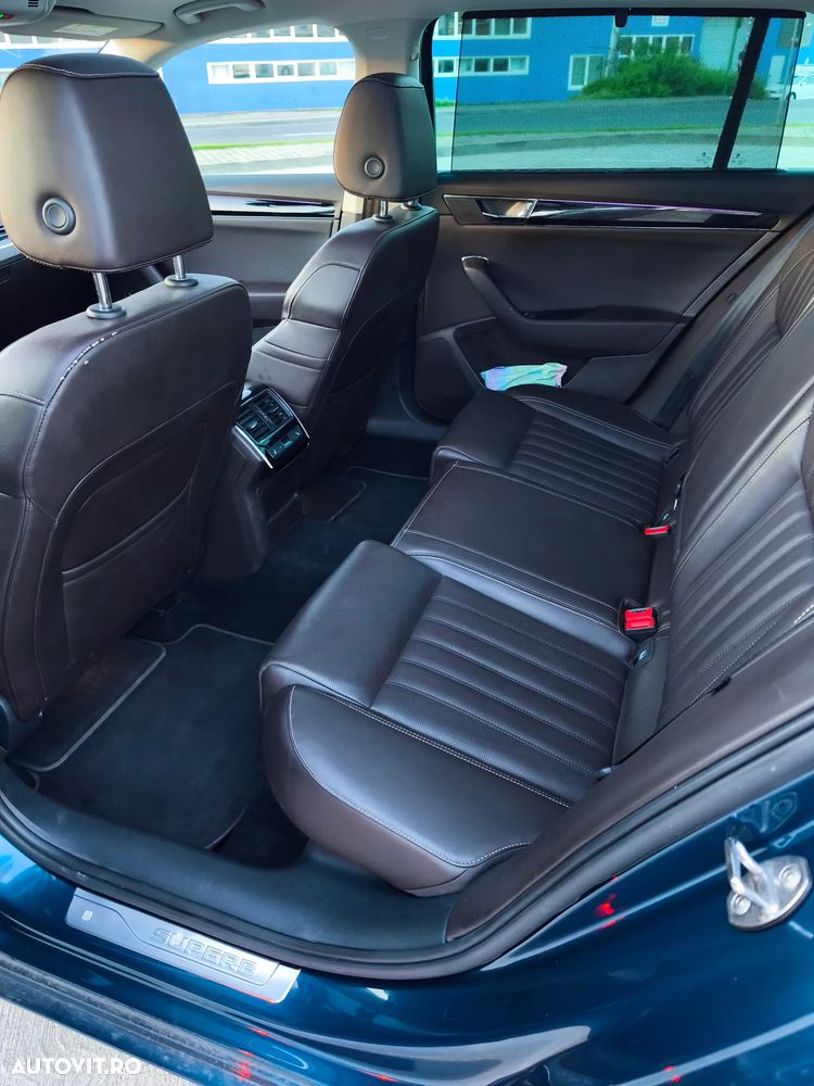 Skoda Superb 2.0 TSI 4X4 DSG Laurin & Klement - 25