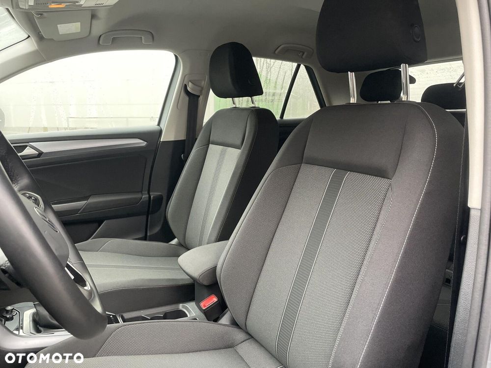 Volkswagen T-Roc - 10