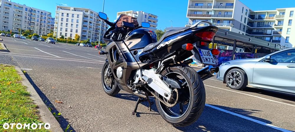 Honda CBR - 6