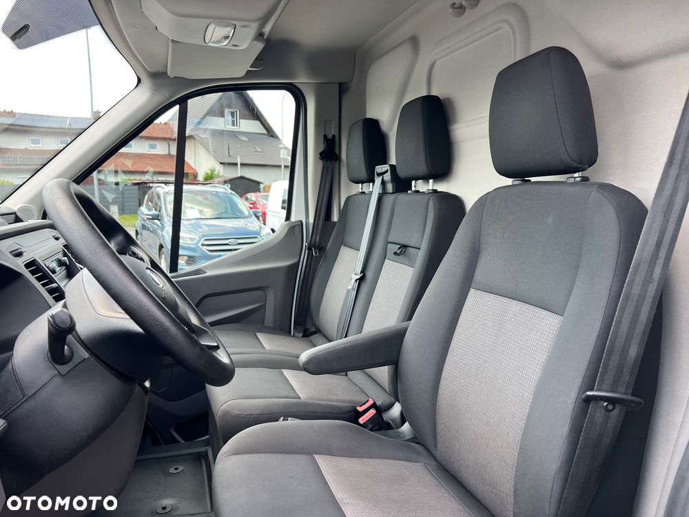 Ford Transit - 22