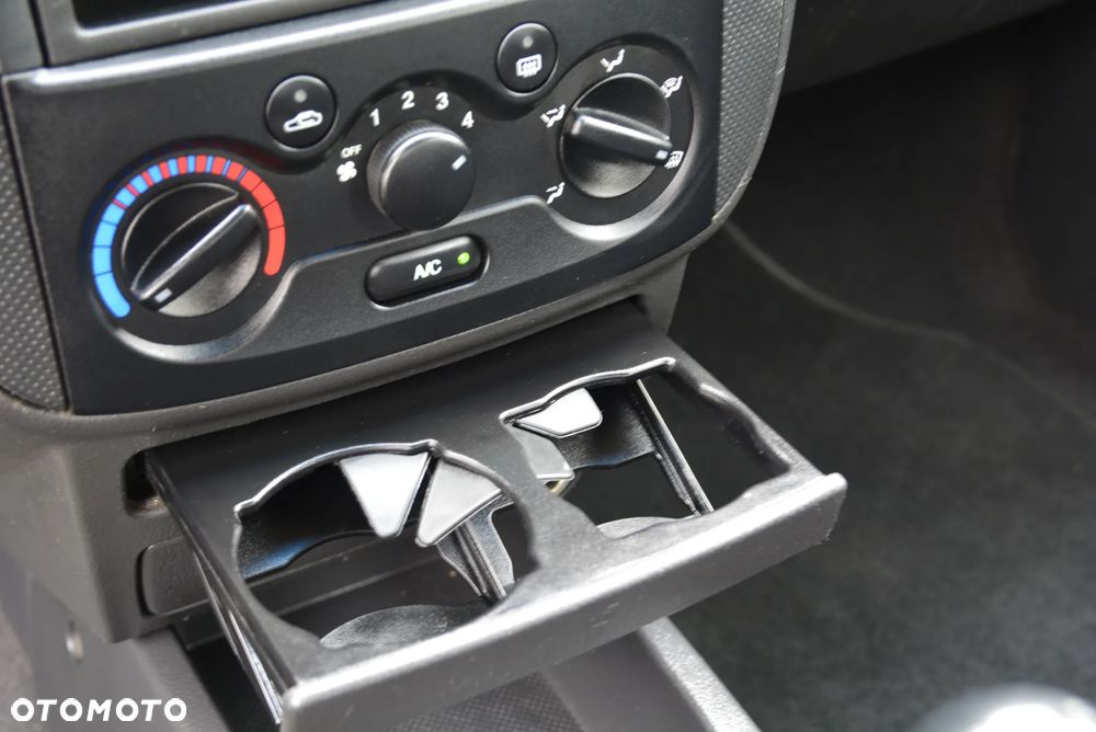 Chevrolet Kalos 1.2 SE - 24