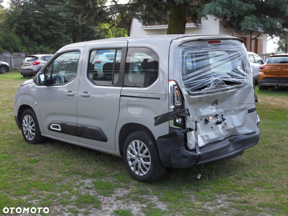 Citroën Berlingo M PureTech 130 EAT8 SHINE - 3