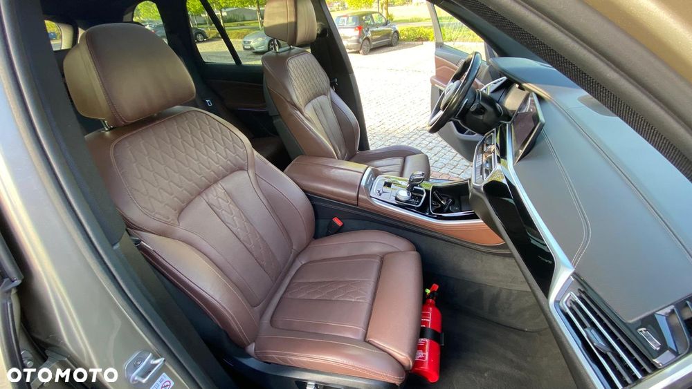 BMW X5 xDrive40i - 9
