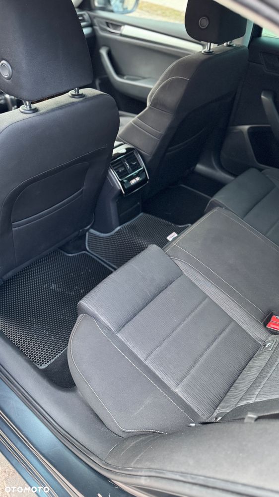 Skoda Superb 2.0 TSI Ambition DSG - 9