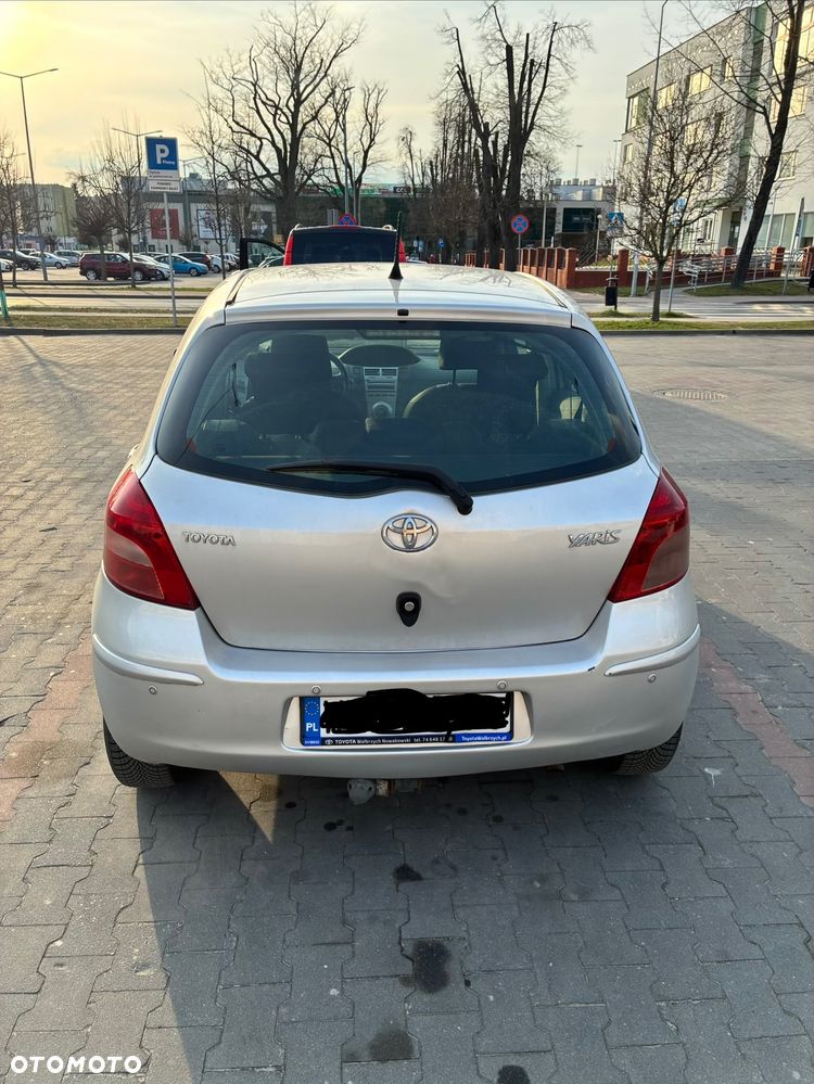 Toyota Yaris 1.3 Blue - 3