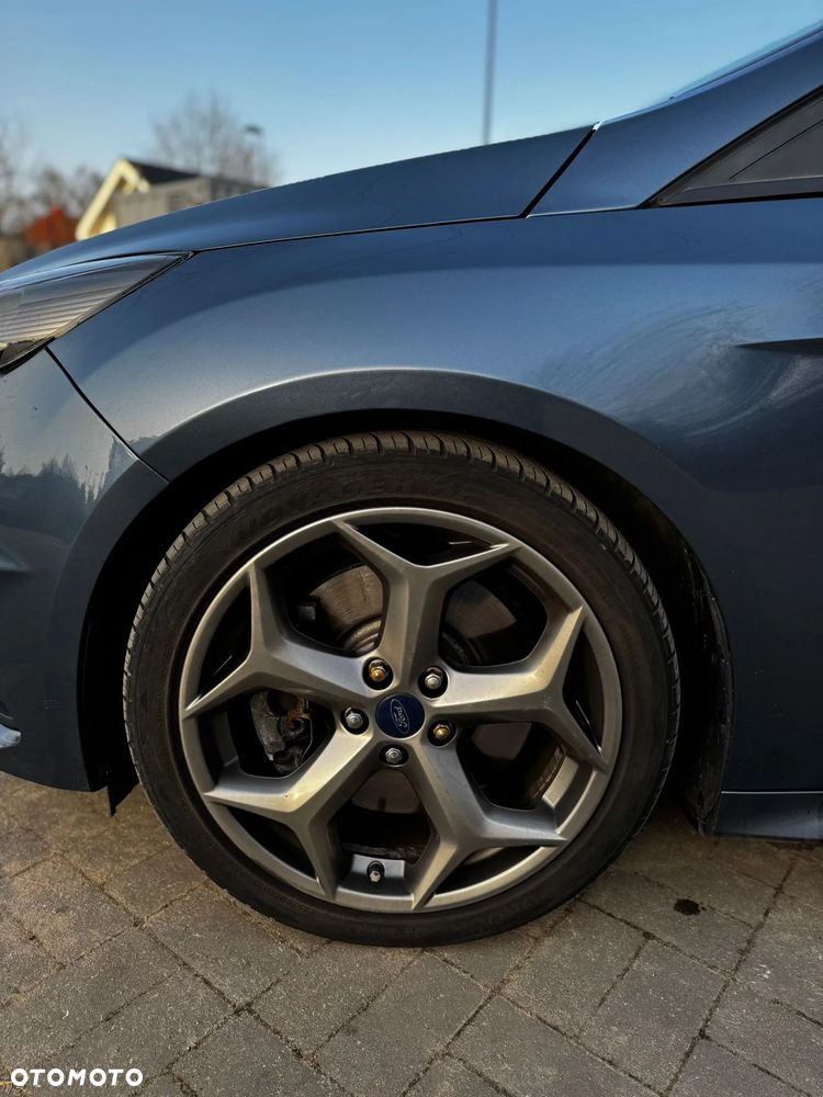 Ford Focus - 8