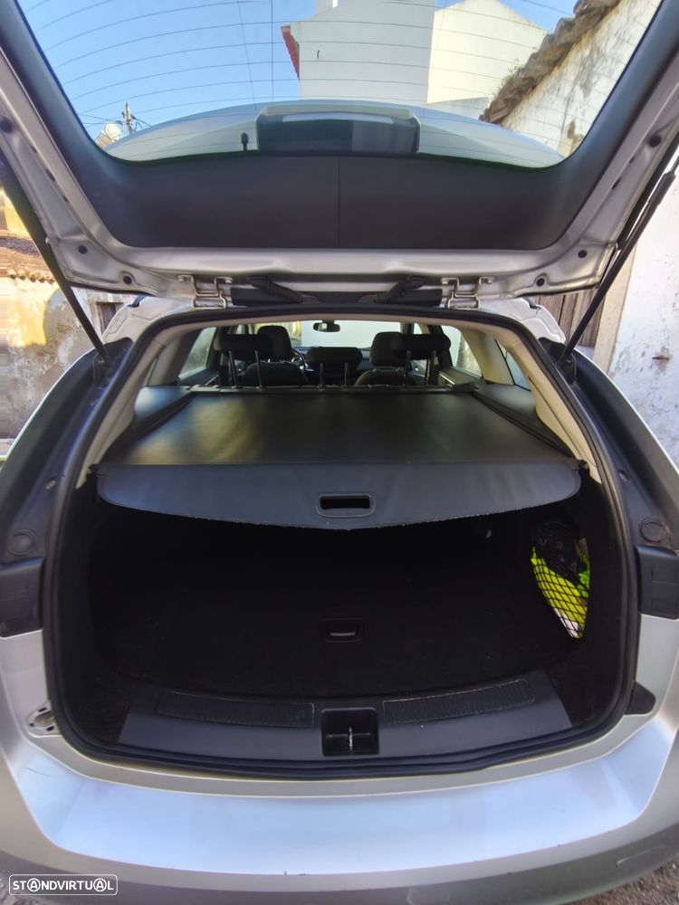 Opel Insignia Sports Tourer - 10