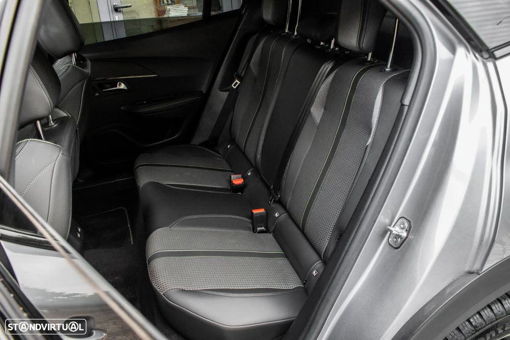 Peugeot 2008 1.5 BlueHDi GT Line EAT8 - 29