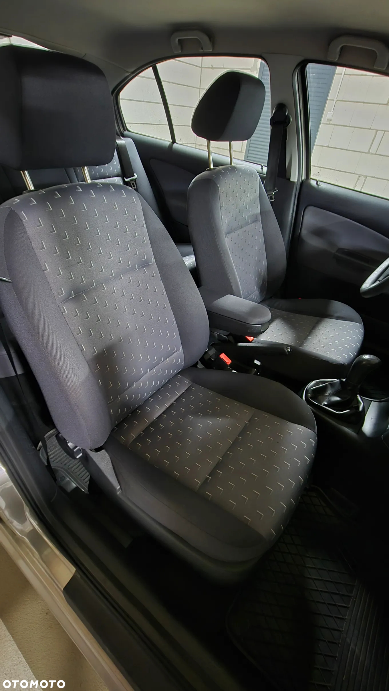 Skoda Octavia 1.6 Tour - 20