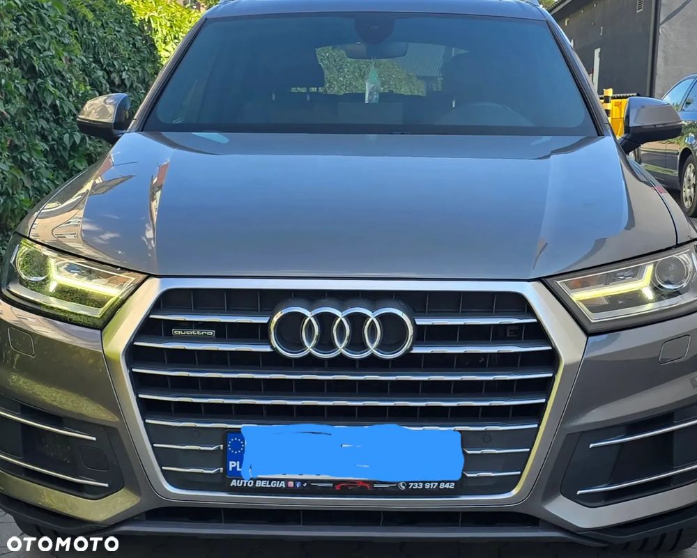 Audi Q7 - 1