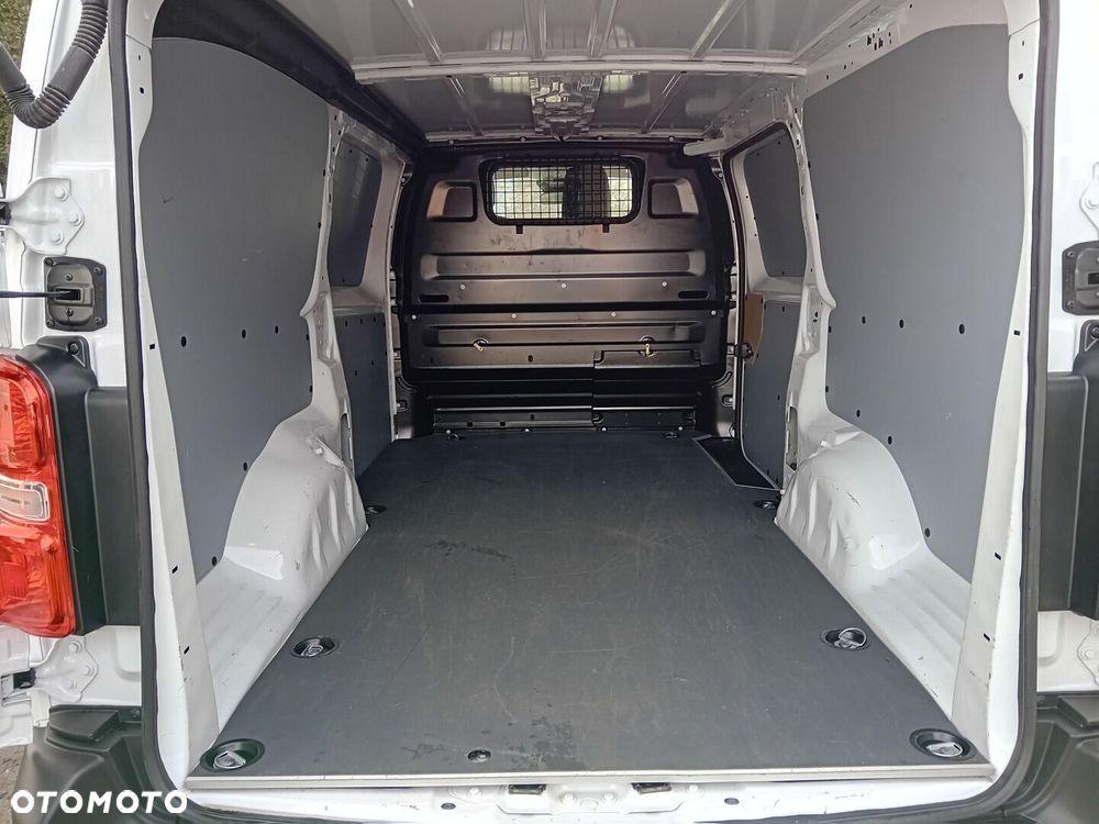 Toyota PROACE - 10