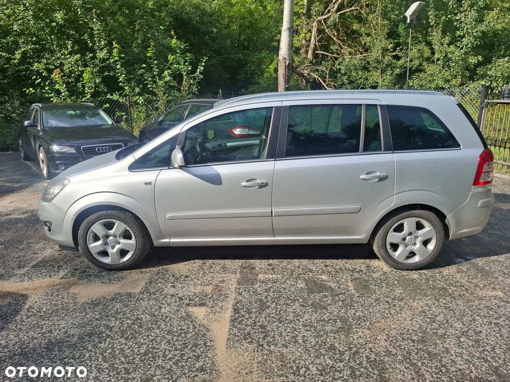Opel Zafira 1.9 CDTI Cosmo - 2