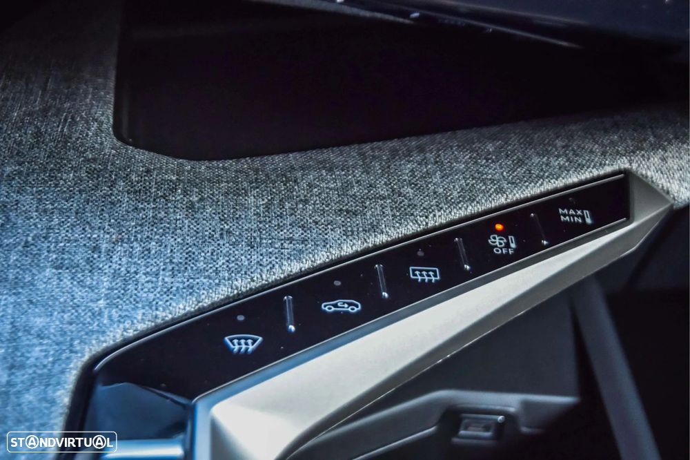 Peugeot 3008 1.2 Hybrid Allure e-DCS6 - 15