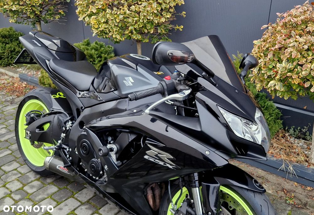 Suzuki GSX-R - 13