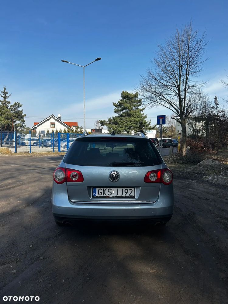 Volkswagen Passat 3.2 V6 FSI 4Mot Highline DSG - 13