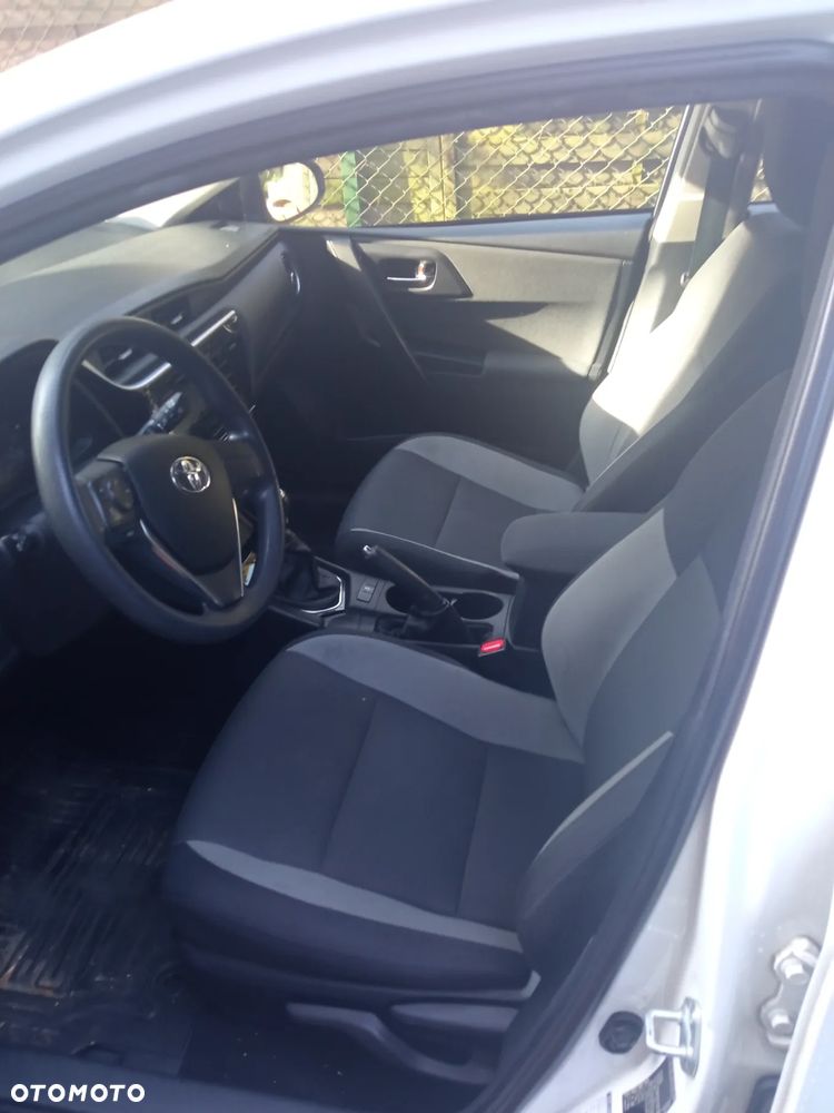 Toyota Auris - 8