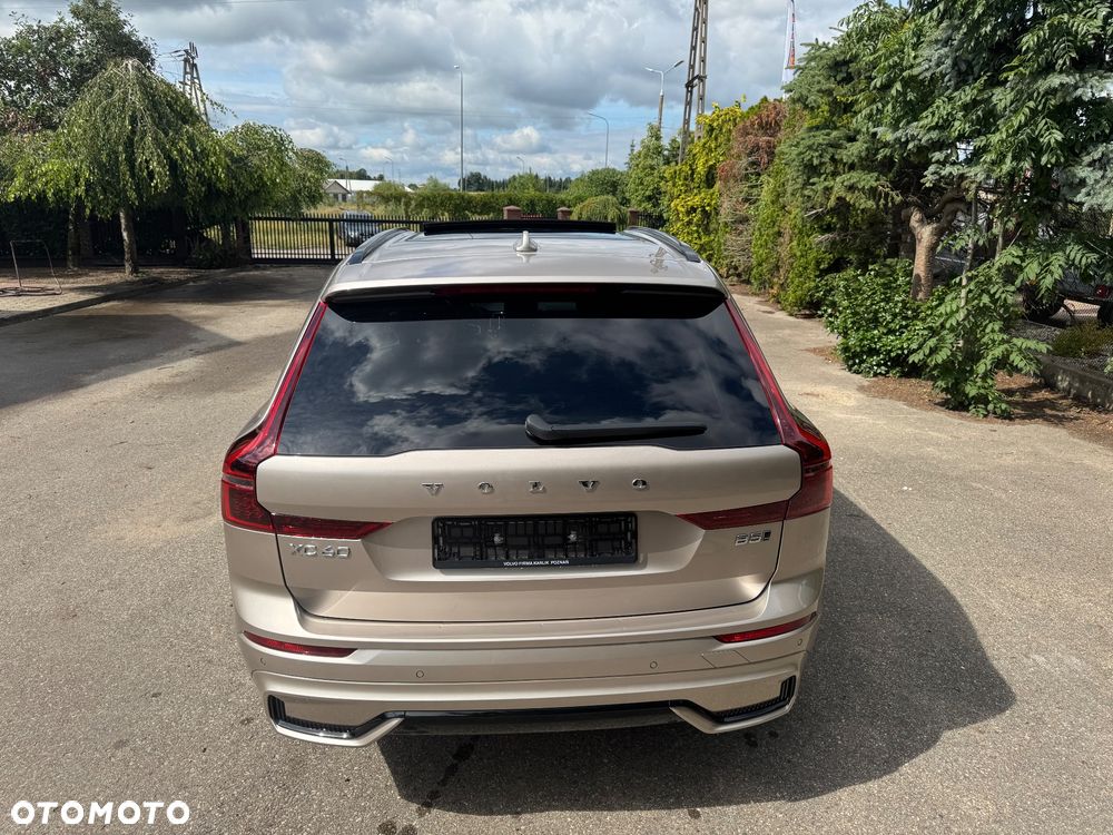 Volvo XC 60 B5 B AWD Plus Black Edition - 33