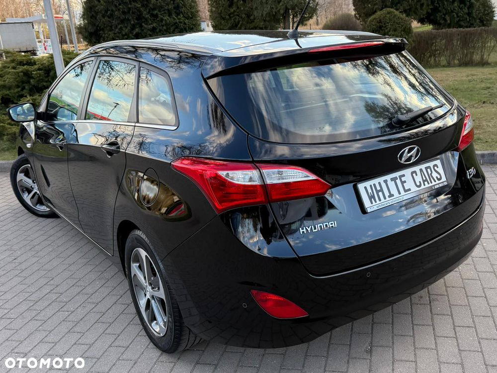 Hyundai i30 1.4 Passion - 19