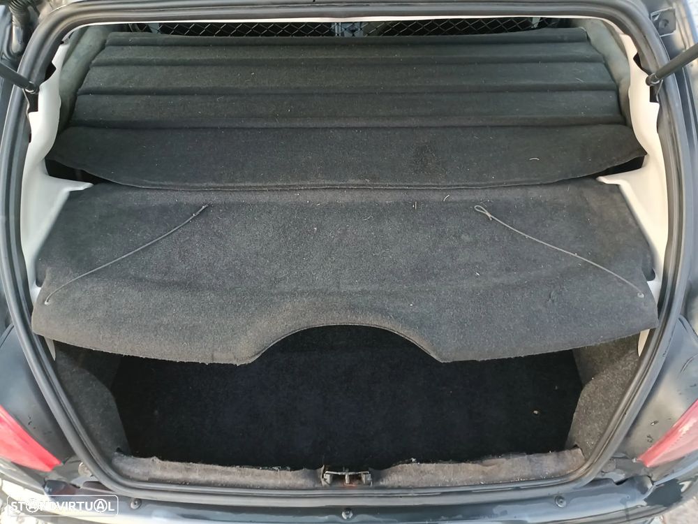 Peugeot 206 1.6 HDi S16 - 12
