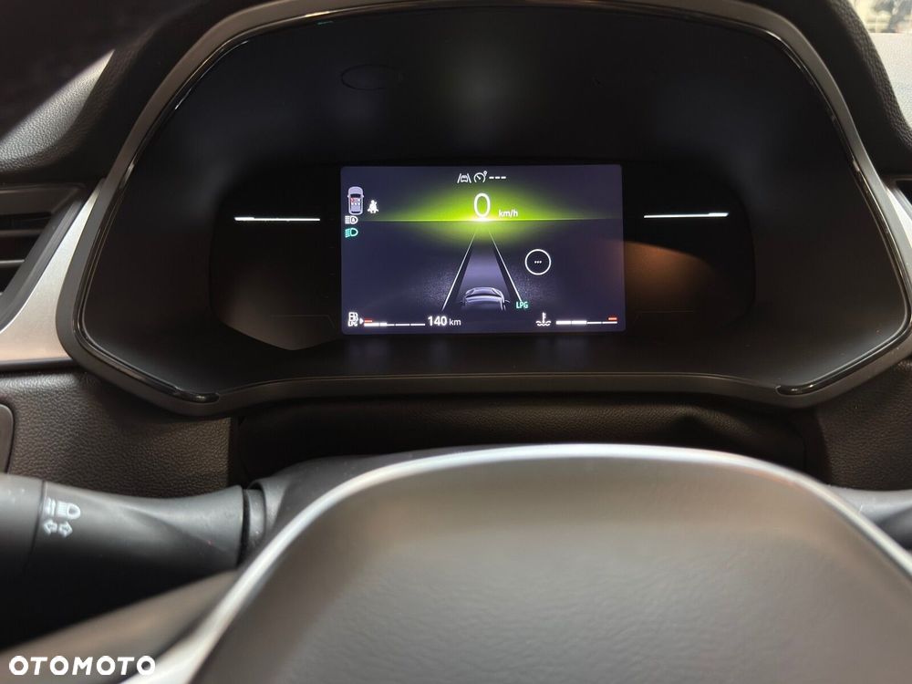 Renault Captur - 32